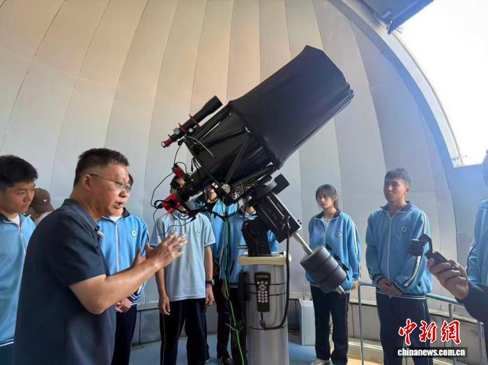 深度解析：足球篮球赛事前瞻与赛后复盘 - 雷速